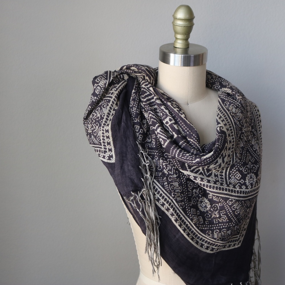 Scarf - Picture 2 of 2